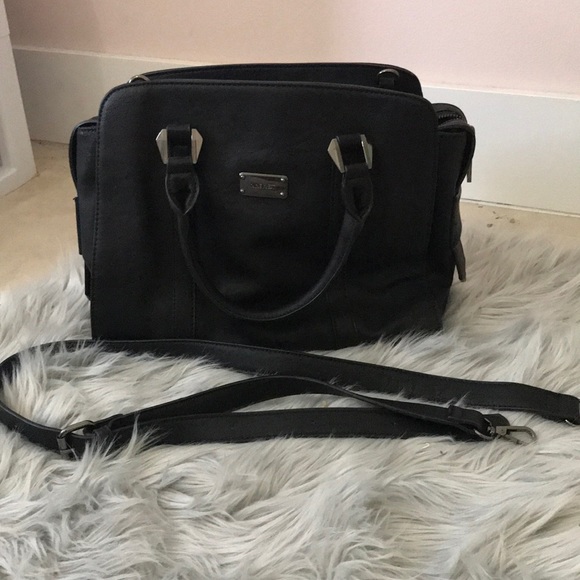 Handbag - Picture 2 of 5